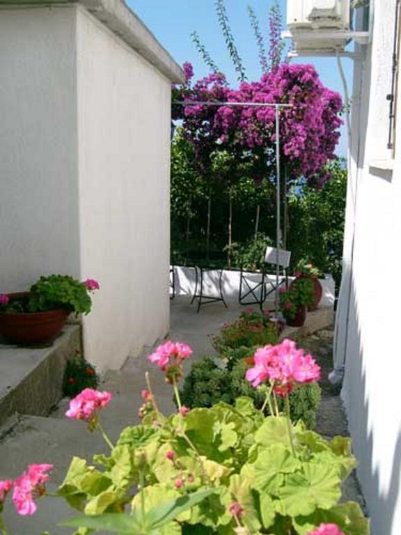 Angelinas House Hotel Glossa Exterior photo